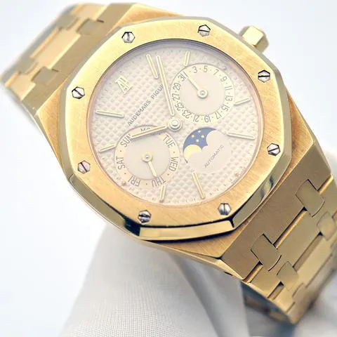 Audemars Piguet Royal Oak 25594BA 36mm Yellow gold White 4