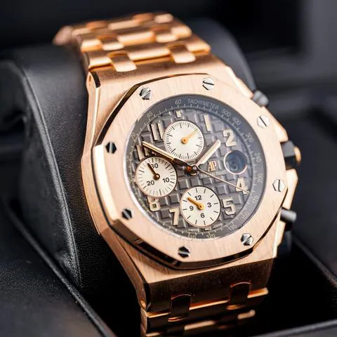 Audemars Piguet Royal Oak Offshore 26470OR.OO.1000OR.02 42mm Rose gold Gray 4