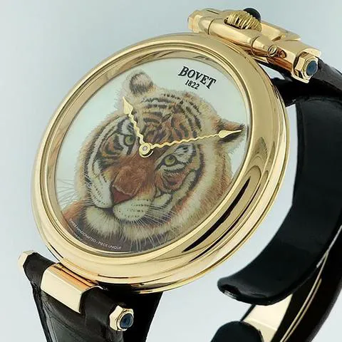 Bovet Amadeo Fleurier D812 43mm Rose gold Mother-of-pearl