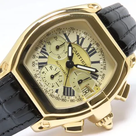 Cartier Roadster 2619 48mm Yellow gold Champagne 4