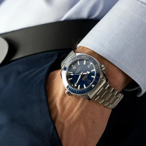 Omega Seamaster Planet Ocean 215.30.44.21.03.001 43.5mm Stainless steel Blue 6