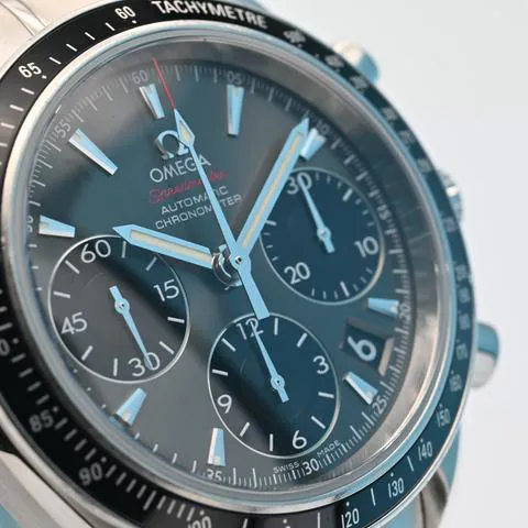 Omega Speedmaster Date 323.30.40.40.06.001 40mm Stainless steel Gray 3