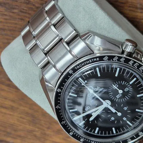 Omega Speedmaster Moonwatch 311.30.42.30.01.005 42mm Stainless steel Black 10