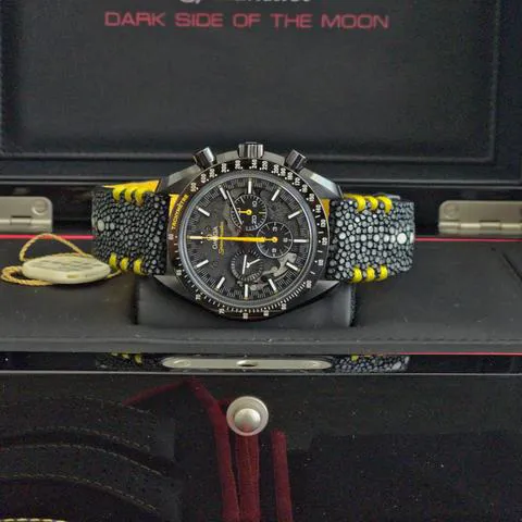 Omega Speedmaster Moon watch 311.92.44.30.01.001 44.25mm Carbon Black