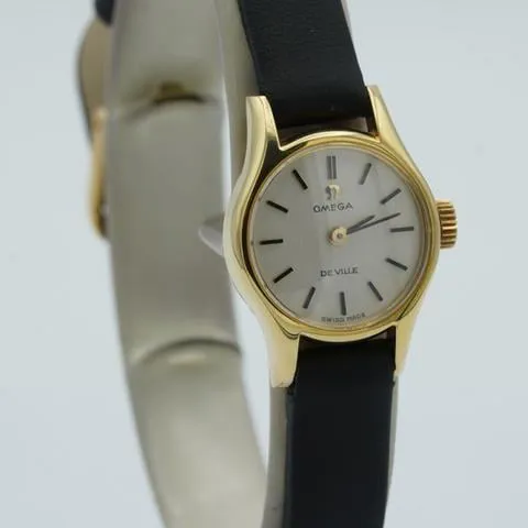 Omega 20mm Yellow gold 1