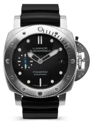 Panerai Submersible PAM 00682 42mm Stainless steel Black