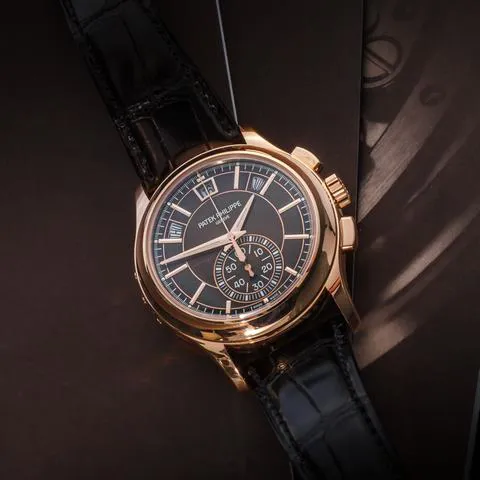 Patek Philippe Annual Calendar Chronograph 5905R-001 42mm Rose gold Brown 12