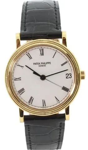 Patek Philippe Calatrava 3802/200 33mm Yellow gold White