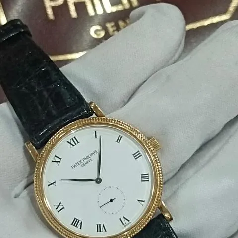 Patek Philippe Calatrava 3919J 33mm Yellow gold White 2