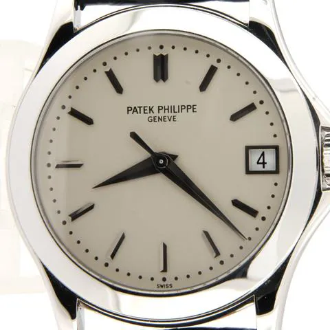 Patek Philippe Calatrava 5107G-001 37mm White gold White 3