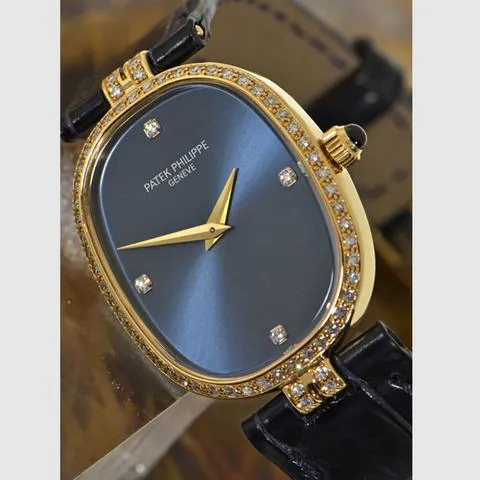 Patek Philippe Golden Ellipse 4882 23mm Diamond Blue