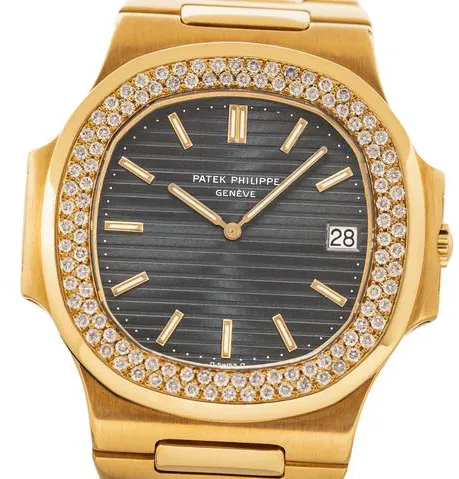 Patek Philippe Nautilus 3700/013 40mm Yellow gold Blue