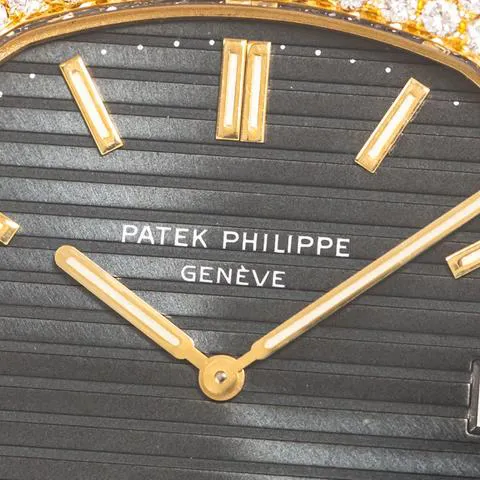 Patek Philippe Nautilus 3700/013 40mm Yellow gold Blue 5