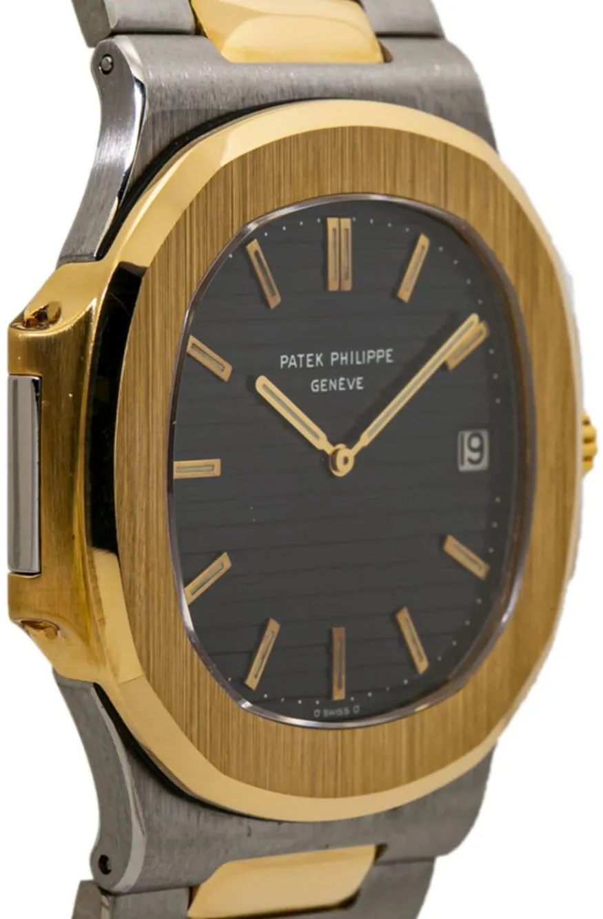 Patek Philippe Nautilus 3700/1 40mm Stainless steel Blue 4