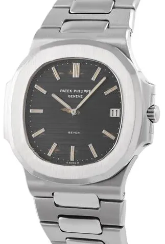 Patek Philippe Nautilus 3700 42mm Stainless steel Black 1