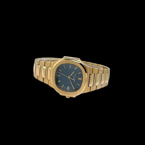 Patek Philippe Nautilus 3900 33mm Yellow gold Blue 7