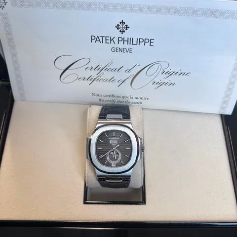 Patek Philippe Nautilus 5726A Stainless steel Black 1