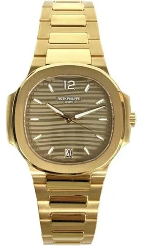 Patek Philippe Nautilus 7118/1R-010 35mm Rose gold Brown