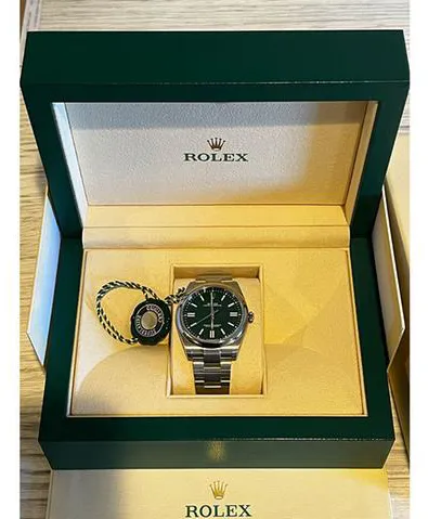 Rolex Oyster Perpetual 41 124300 41mm Stainless steel Green