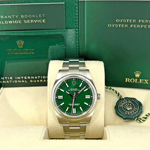 Rolex Oyster Perpetual 41 124300 41mm Stainless steel Green