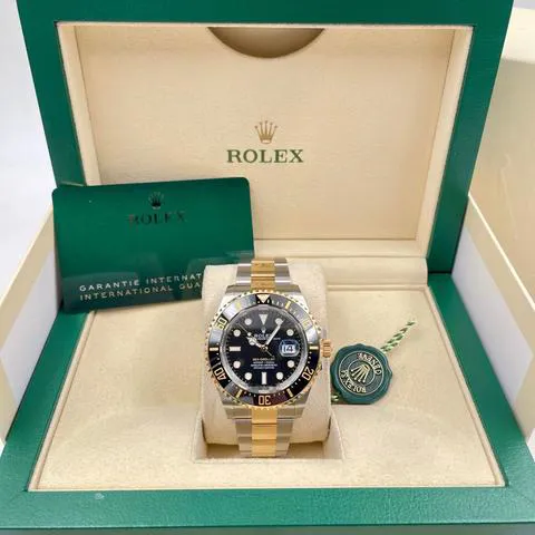 Rolex Sea-Dweller 126603 43mm Yellow gold and Stainless steel Black