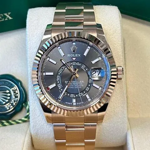 Rolex Sky-Dweller 336935 42mm Rose gold Gray