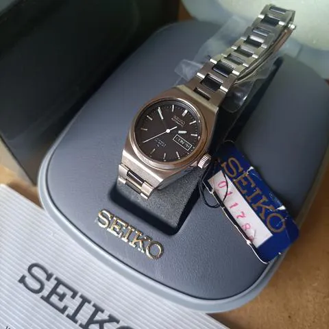 Seiko Hi-Beat 2206-0770 24mm Stainless steel Black 9