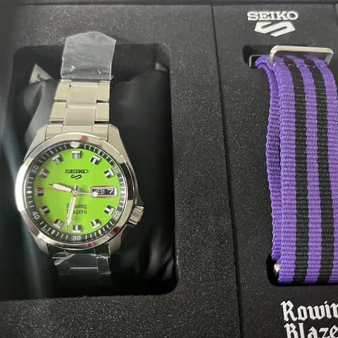 Seiko Seiko 5 SRPJ59 40mm Stainless steel Green