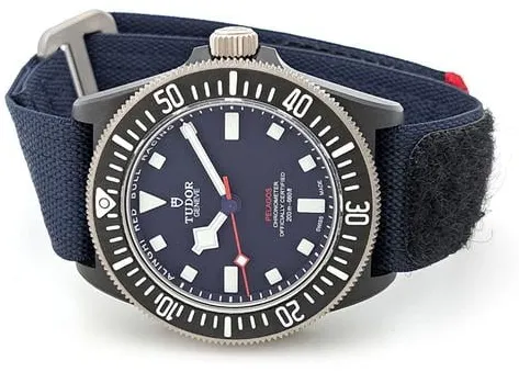 Tudor Pelagos 25707KN 42mm Carbon fiber Blue 1