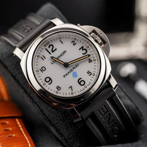 Panerai Luminor PAM 00775 44mm Stainless steel White 8