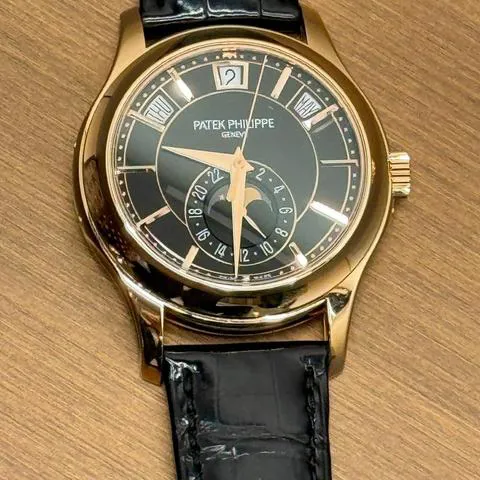 Patek Philippe Annual Calendar 5205R-010 40mm Rose gold Black