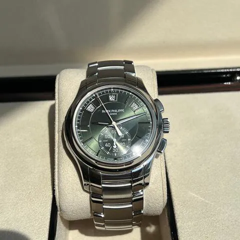 Patek Philippe Annual Calendar Chronograph 5905/1A-001 42mm Stainless steel Green 2