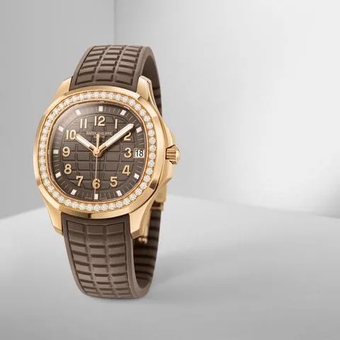 Patek Philippe Aquanaut 5268/200R-010 39mm Rose gold Brown 6