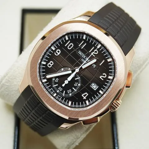 Patek Philippe Aquanaut 5968R-001 42mm Rose gold Brown 2