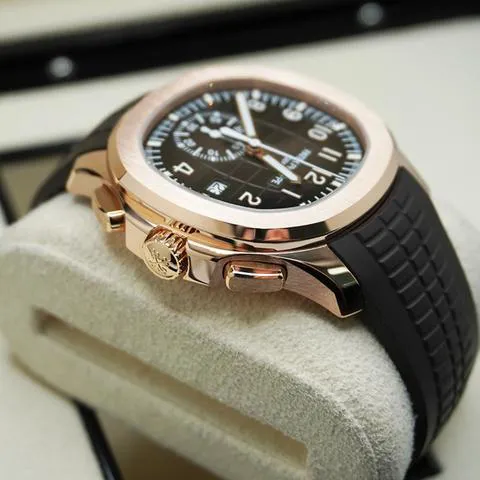 Patek Philippe Aquanaut 5968R-001 42mm Rose gold Brown 4