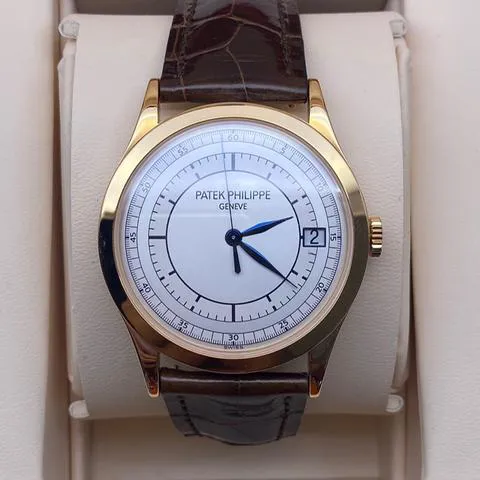 Patek Philippe Calatrava 5296R-001 38mm Rose gold Silver