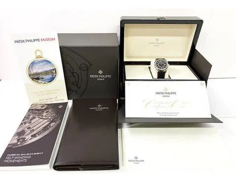 Patek Philippe Calatrava 6007G-010 40mm White gold Black 6