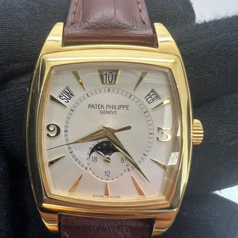 Patek Philippe Gondolo 5135J 51mm Yellow gold White