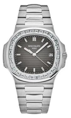 Patek Philippe Nautilus 5711/110P-001 39mm Platinum Gray