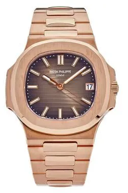 Patek Philippe Nautilus 5711/1R-001 40mm Rose gold Brown