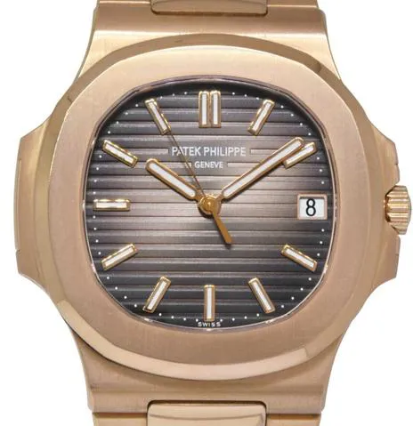 Patek Philippe Nautilus 5711 40mm Rose gold Brown