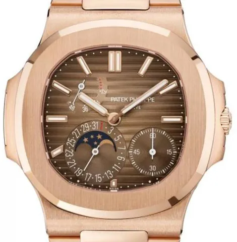 Patek Philippe Nautilus 5712/1R-001 40mm Rose gold Brown