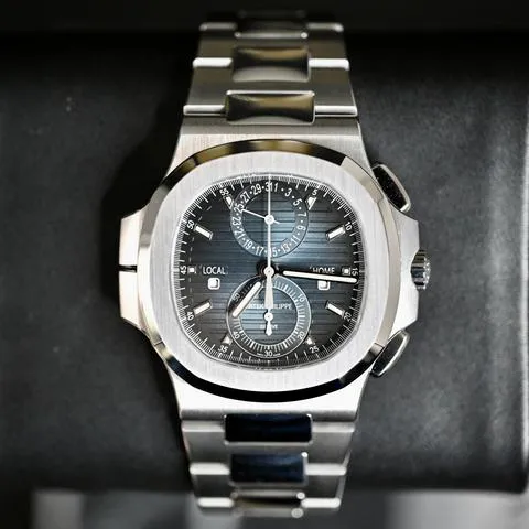 Patek Philippe Nautilus 5990/1A-001 40.5mm Stainless steel Black