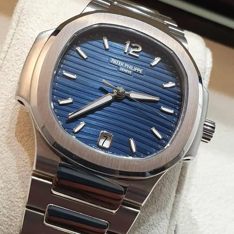 Patek Philippe Nautilus 7118/1A-001 35mm Stainless steel Blue