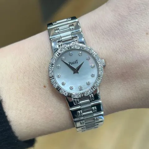 Piaget Dancer 80564 K81 23mm White gold Silver 3