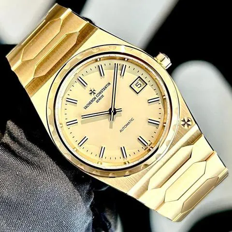 Vacheron Constantin Historiques 4200H/222J-B935 37mm Yellow gold Champagne