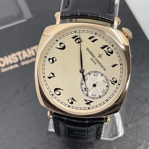 Vacheron Constantin Historiques 82035/000R-9359 40mm Rose gold Black