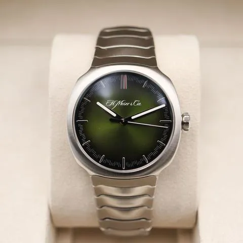 H. Moser & Cie. Streamliner 6200-1200 40mm Stainless steel Green