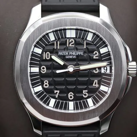 Patek Philippe Aquanaut 5065A-001 38mm Stainless steel Black 1