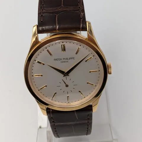 Patek Philippe Calatrava 5196J-001 37mm Yellow gold Silver 5